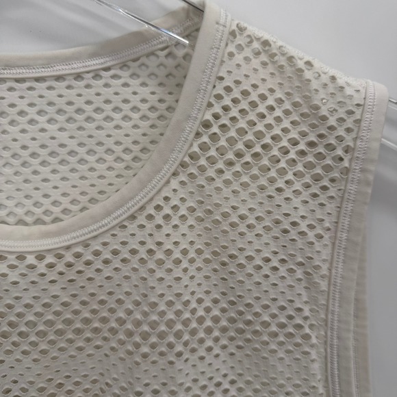 Lululemon Sweat Your Heart Out Tank Top Size 6 White Mesh Muscle Shirt - Picture 3 of 7